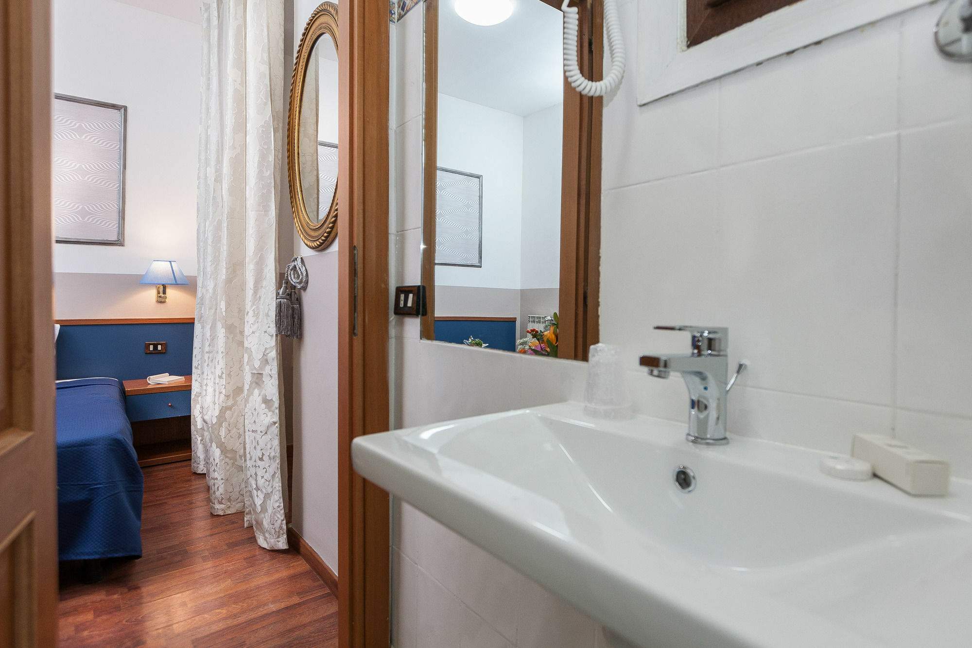 Ora Guest House ローマ エクステリア 写真