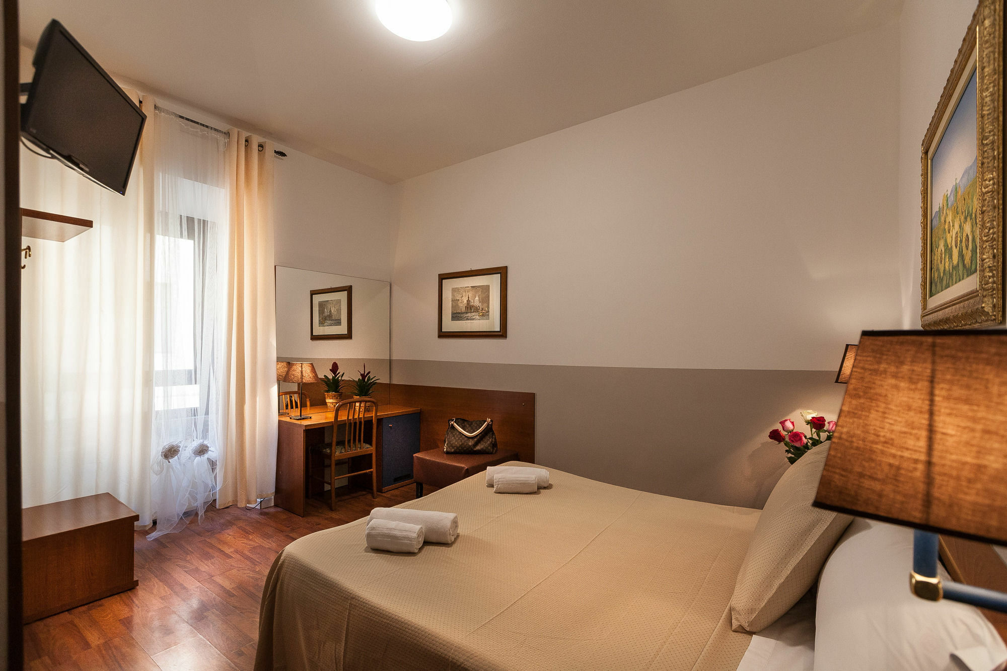Ora Guest House ローマ エクステリア 写真